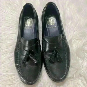 Cole Haan Pinch Grand Tassel Loafers / Black Leather / Sz 8.5